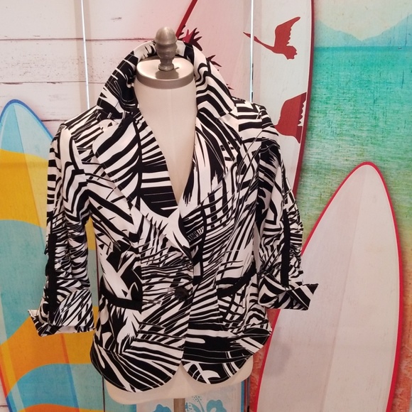 Leslie Stuart Jackets & Blazers - Leslie Stuart Tropical Palm Leaf Blazer Jacket